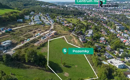 Prodej stavebního pozemku 8 375 m², Zlín - Příluky