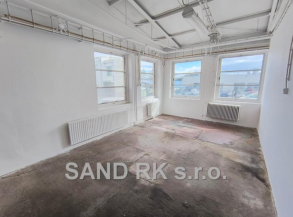 Pronájem komerčního objektu (jiného typu) 3 300 m² – fotografie 5