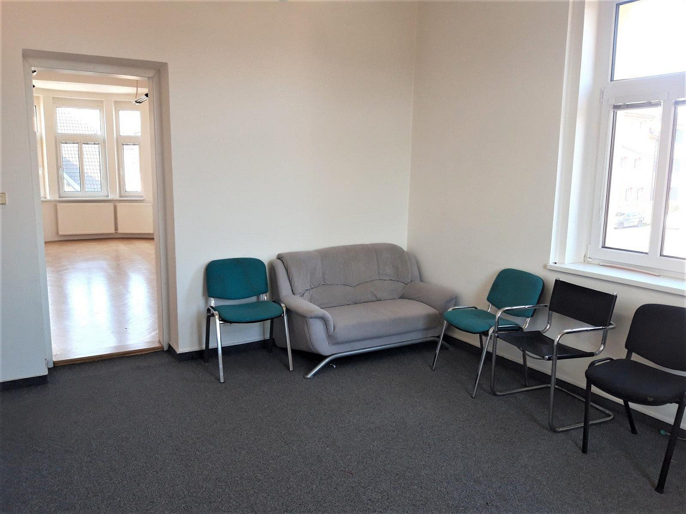 Pronájem kanceláře 135 m² – fotografie 4