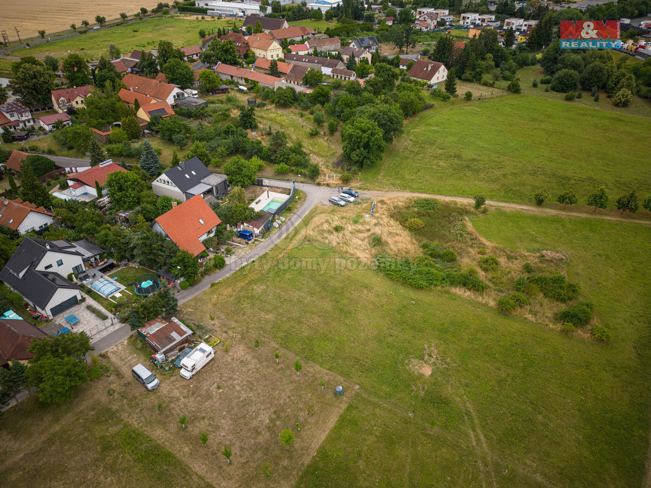 Prodej stavebního pozemku 782 m² – pohled 3