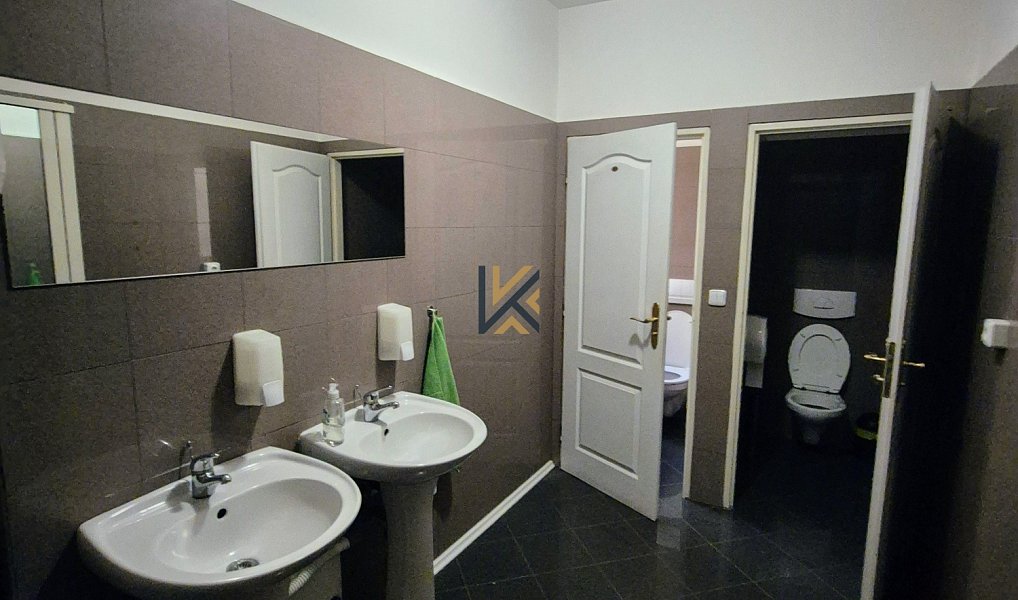 Pronájem kanceláře 90 m², Praha – náhled fotky 7