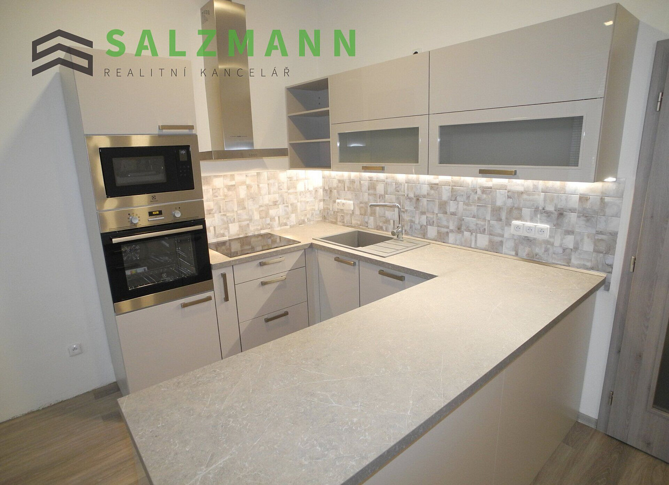 Pronájem bytu 3+kk 79 m² – fotografie 4