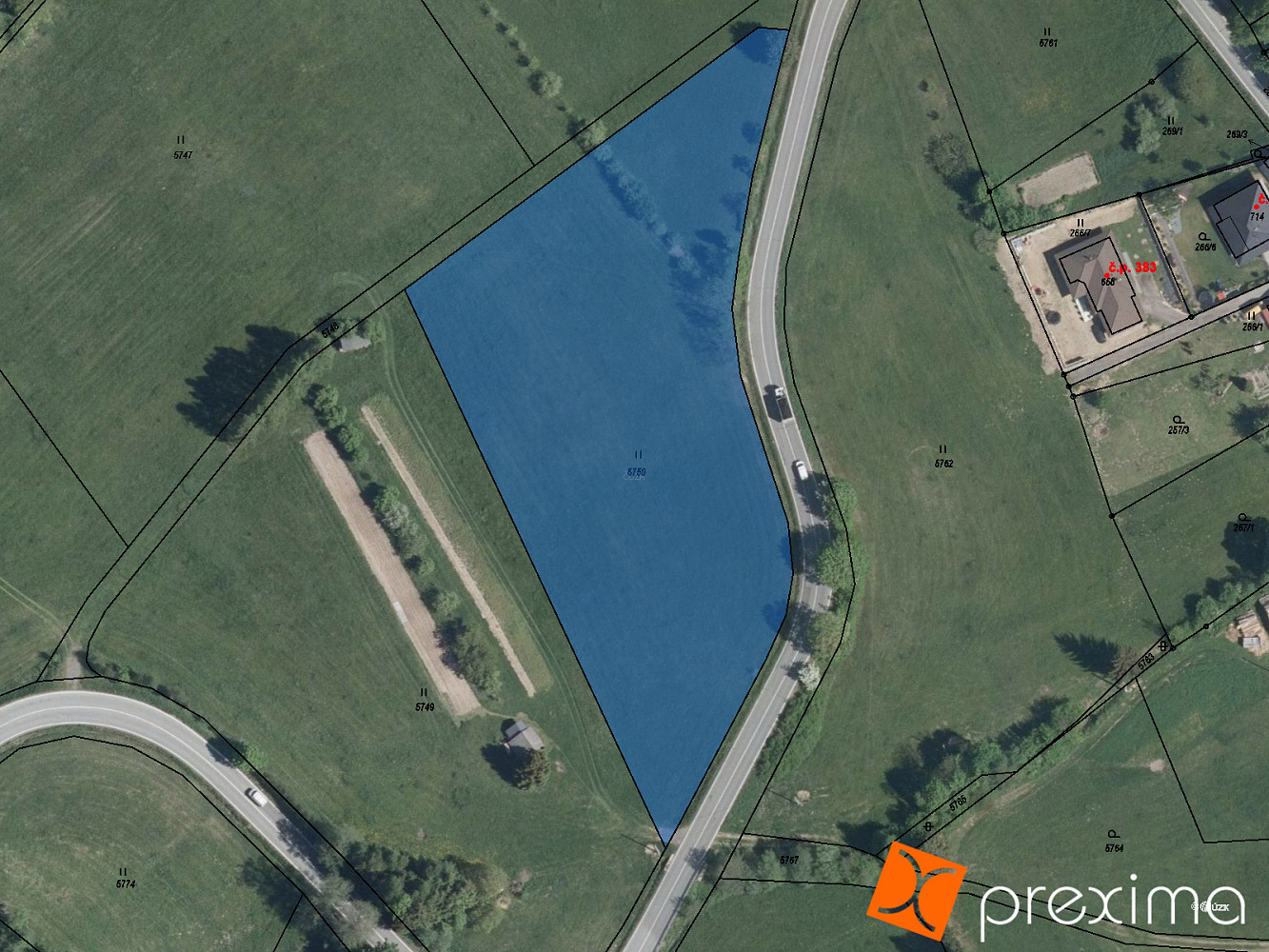 Prodej pole 2 892 m²