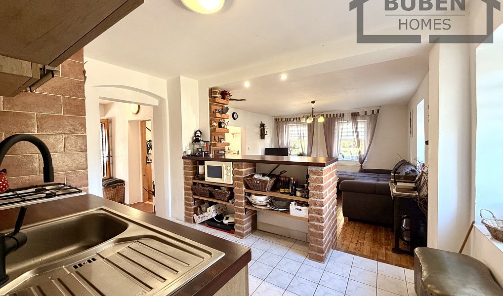 Prodej domu 200 m² s pozemkem 1 939 m², Ošelín – náhled fotky 19