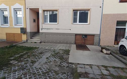 Prodej domu 161 m² s pozemkem 197 m², Žižkova, Břeclav