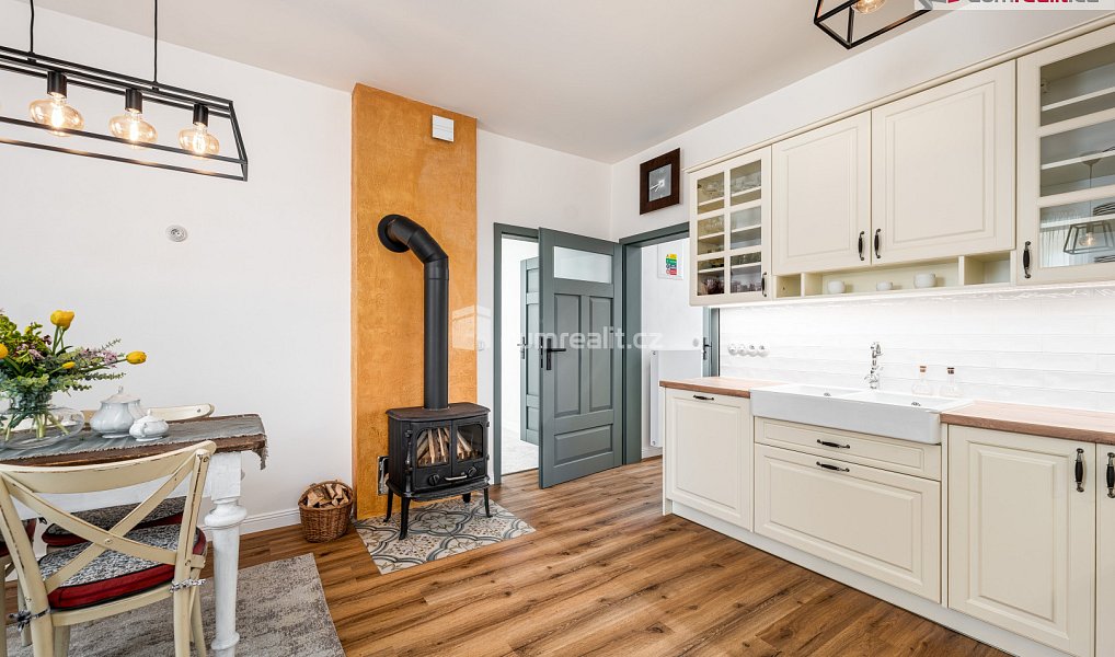 Prodej domu 140 m² s pozemkem 287 m², Sedlčany – náhled fotky 3