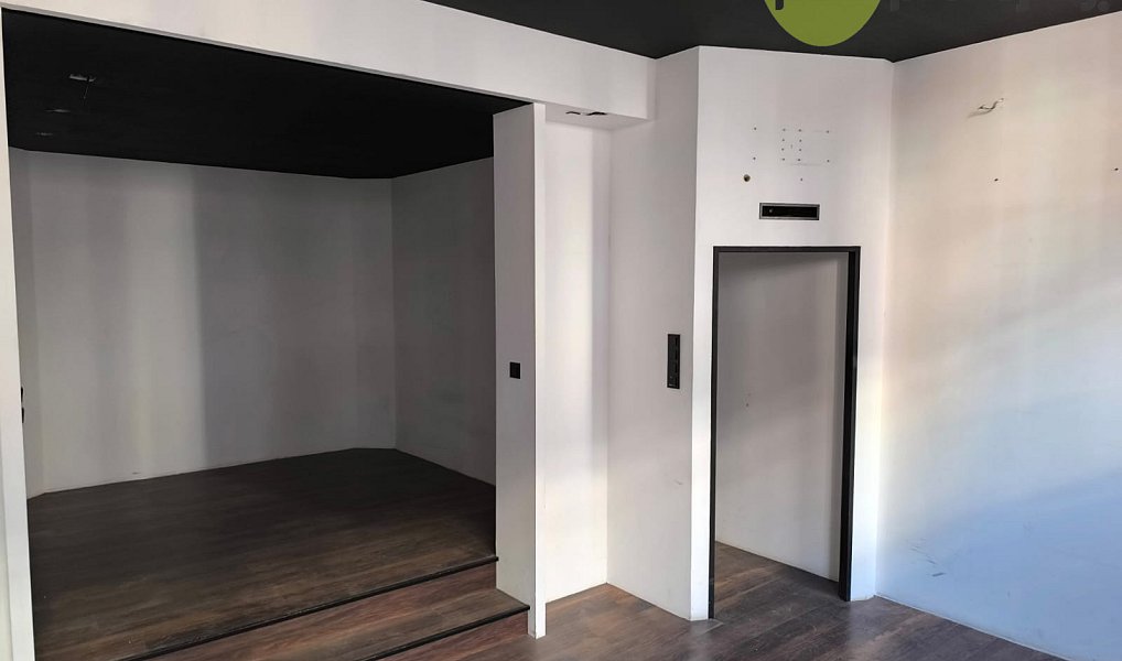 Pronájem skladovacích prostor 521 m², Zlín – náhled fotky 2