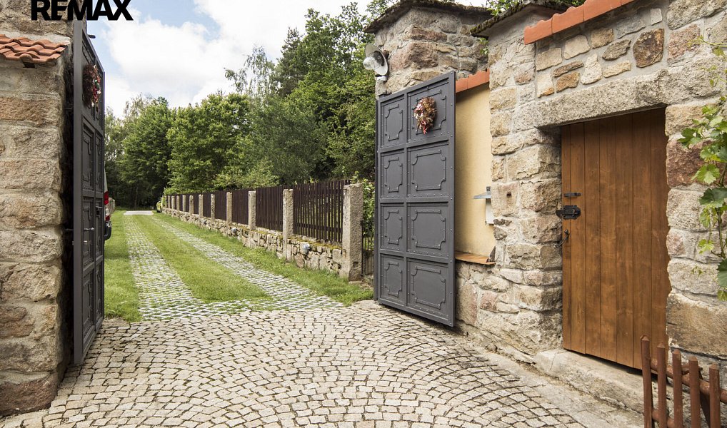 Prodej zemědělského objektu 550 m², Strmilov – náhled fotky 23