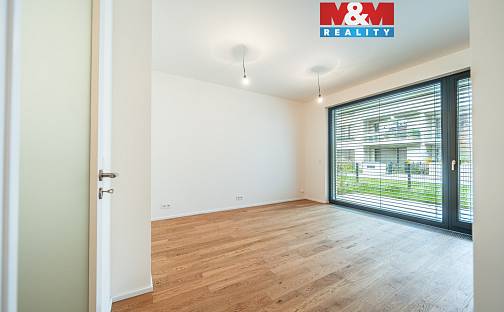 Pronájem bytu 1+kk 35 m², U průhonu, Praha 7 - Holešovice