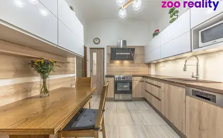 Prodej bytu 2+1 64 m², Radlická, Praha 5 - Smíchov