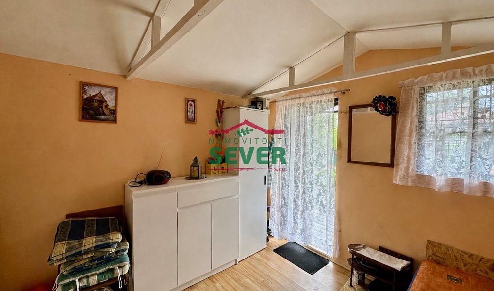 Prodej zahrady 930 m², Postoloprty – náhled fotky 3