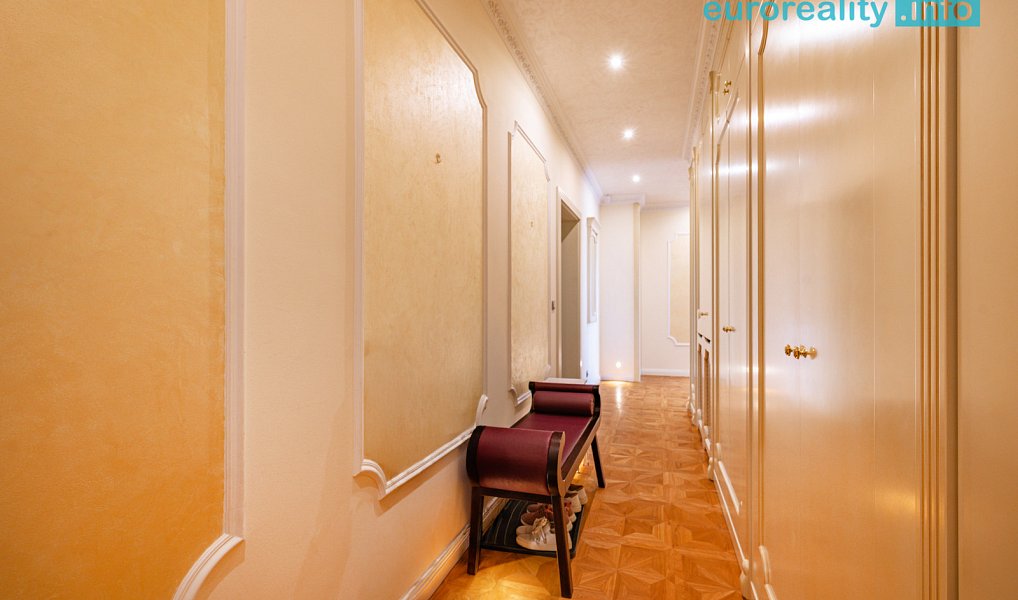 Prodej bytu 4+kk 117 m², Mariánské Lázně – náhled fotky 15
