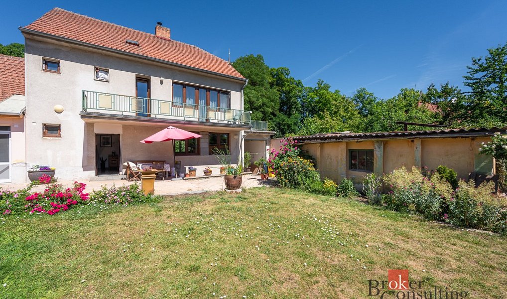 Prodej domu 220 m² s pozemkem 208 m², Klobouky u Brna – náhled fotky 23