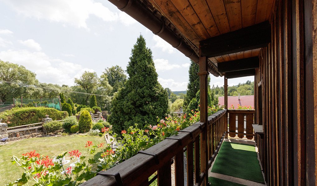 Prodej domu 478 m² s pozemkem 4 241 m², Verneřice – náhled fotky 16
