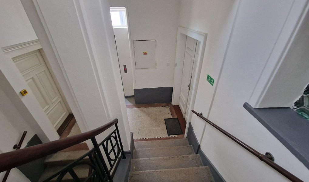 Prodej nájemního domu, činžáku 1 476 m², Praha – náhled fotky 21