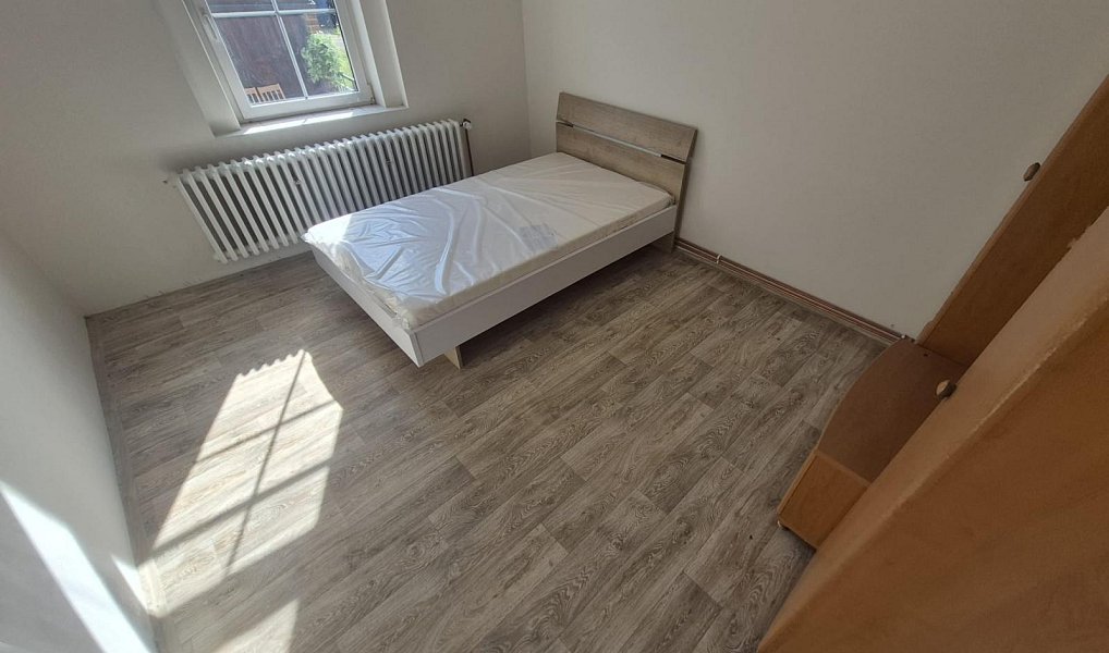 Pronájem obchodních prostor 300 m², Žatec – náhled fotky 17