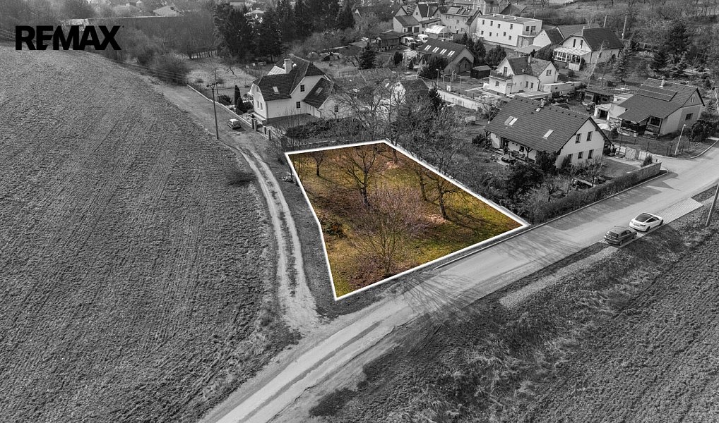 Prodej stavebního pozemku 1 045 m², Vonoklasy – náhled fotky 2