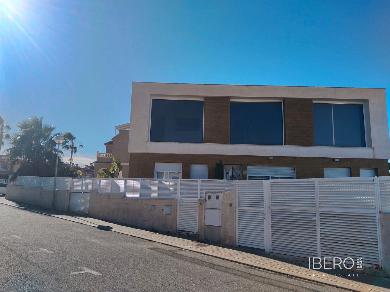 Prodej domu 76 m² s pozemkem 170 m² — photo 2