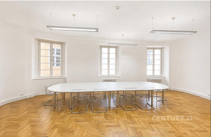 Pronájem kanceláře 250 m² — photo 5