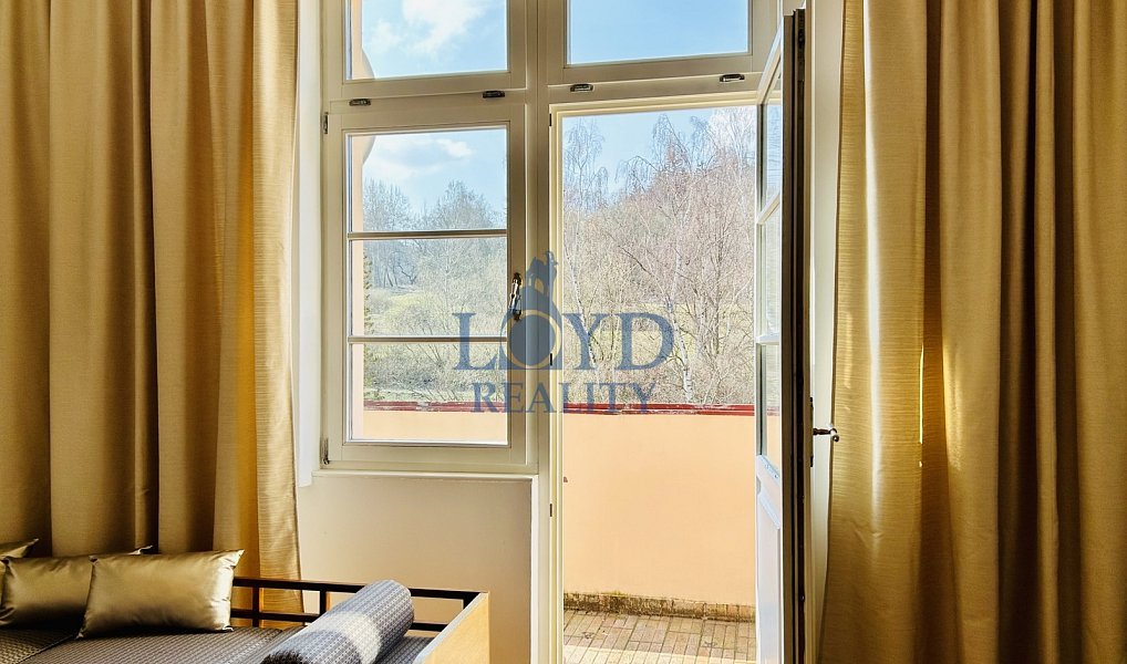 Prodej bytu 2+1 92 m², Karlovy Vary – náhled fotky 10