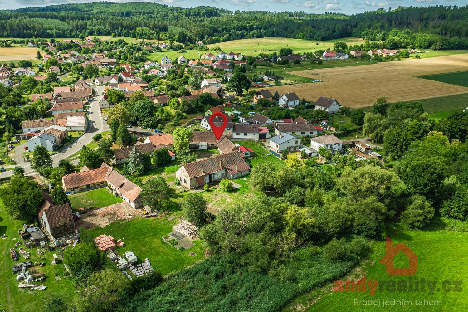 Prodej domu 220 m² s pozemkem 6 939 m² – fotografie 2