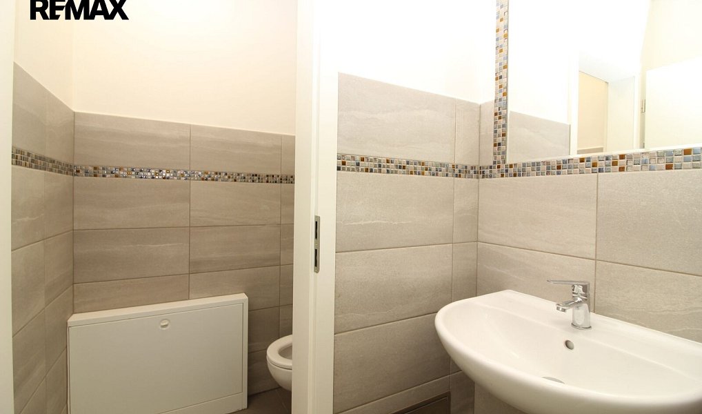 Pronájem komerčního objektu (jiného typu) 49 m², Praha – náhled fotky 10