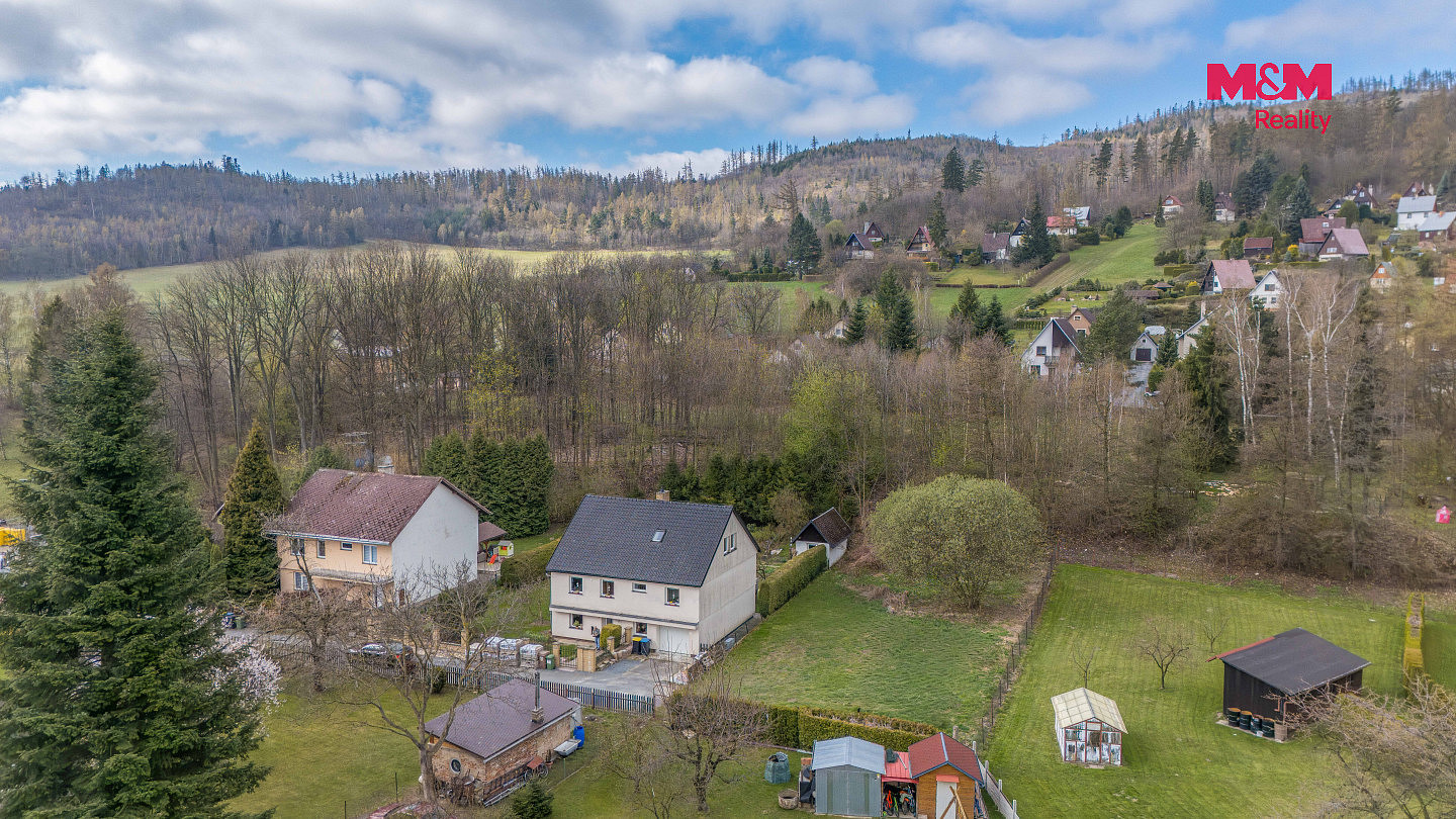 Prodej stavebního pozemku 824 m² – fotografie 4