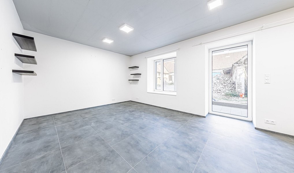 Pronájem bytu 4+kk 94 m², Železná – náhled fotky 2