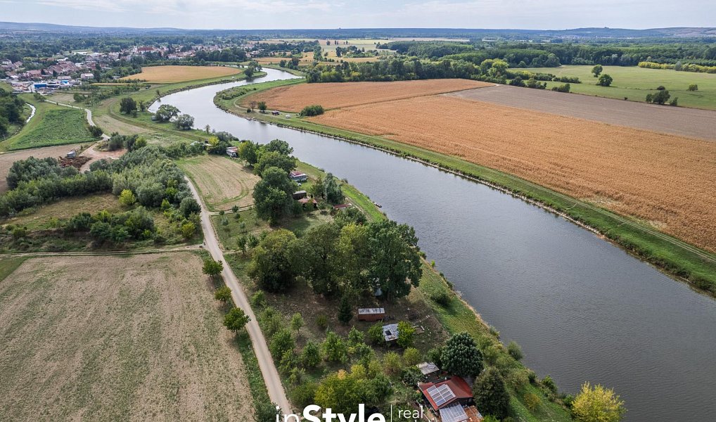 Prodej zahrady 1 689 m², Uherský Ostroh – náhled fotky 21