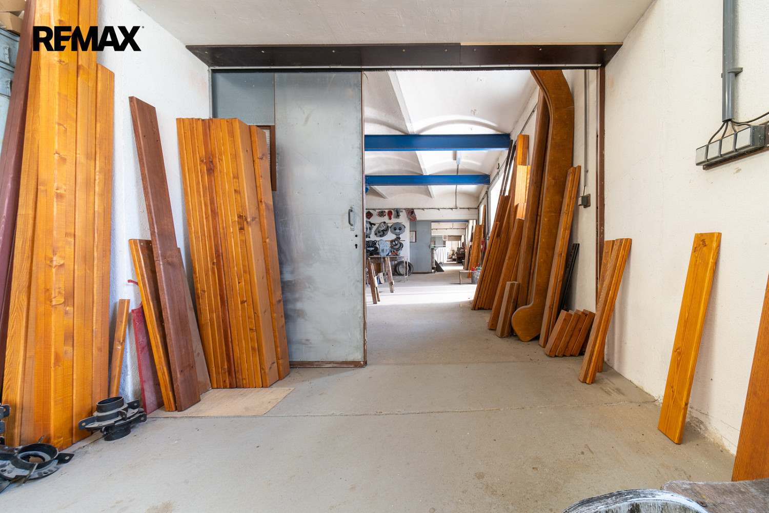 Pronájem výrobních prostor 1 295 m² – další