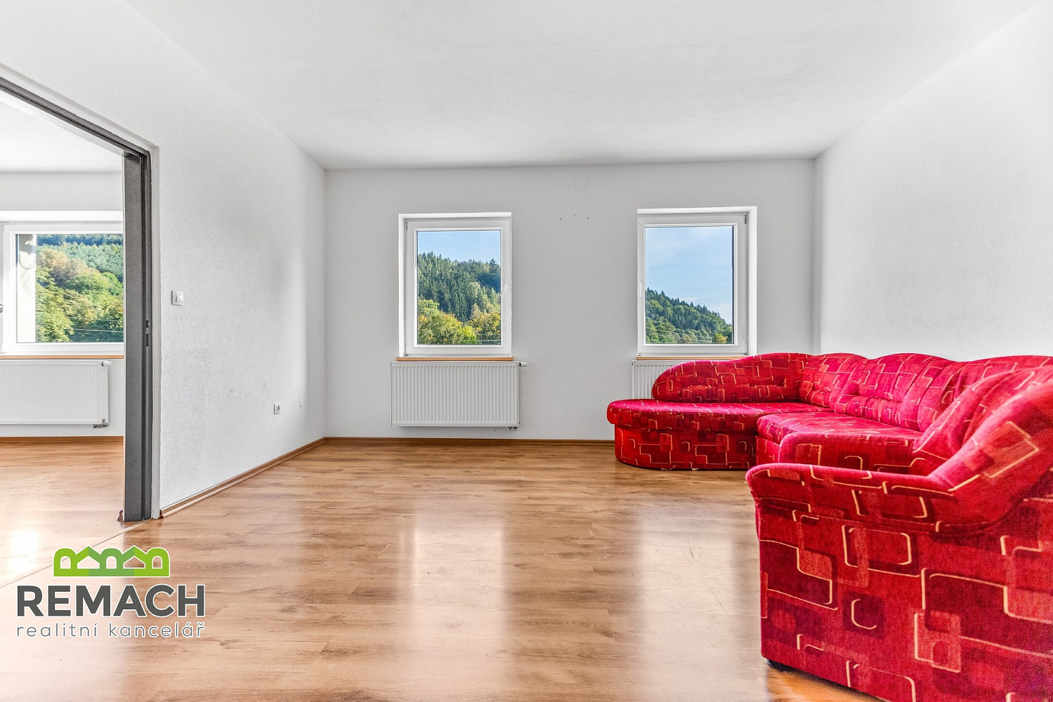 Pronájem bytu 2+kk 50 m² – fotografie 2