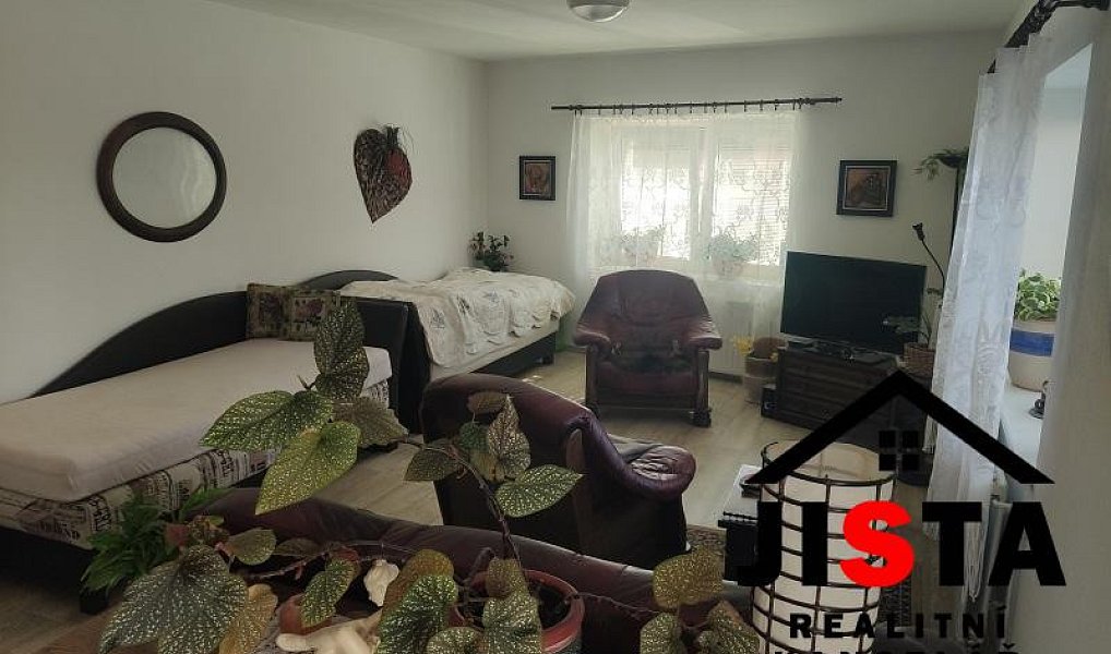 Prodej domu 250 m² s pozemkem 1 873 m², Babice – náhled fotky 20