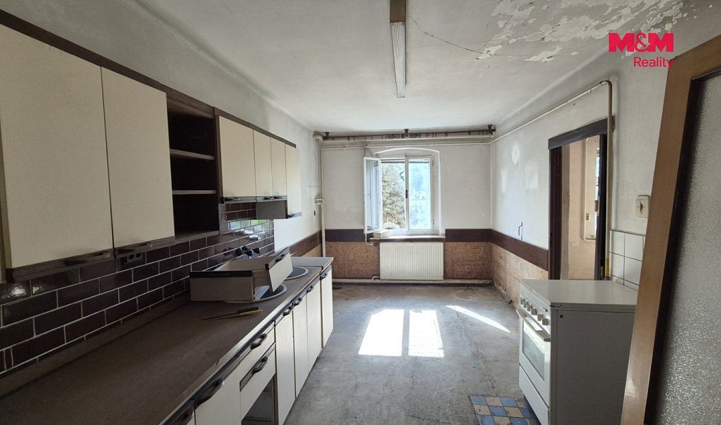 Prodej domu 450 m² s pozemkem 2 893 m², Mikulovice – náhled fotky 11