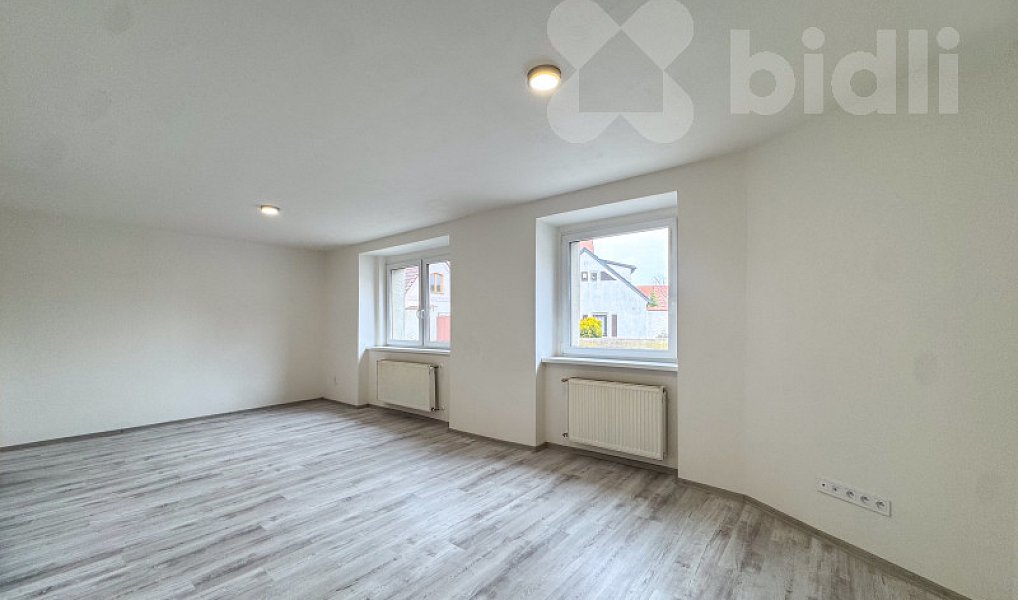 Prodej domu 145 m² s pozemkem 150 m², Evaň – náhled fotky 5
