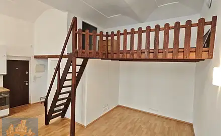 Pronájem bytu 1+kk 30 m²