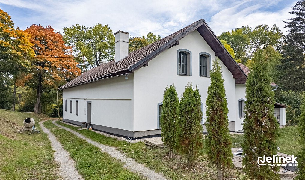 Prodej domu 167 m² s pozemkem 2 511 m², Polička – náhled fotky 19