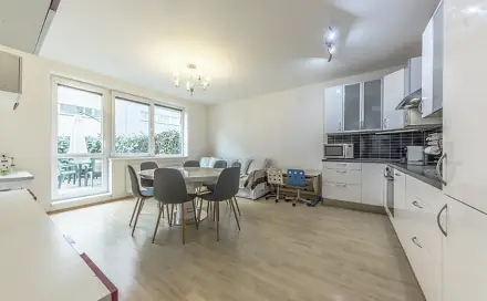 Prodej bytu 3+kk 70 m², U Hostavického potoka, Praha 9 - Hostavice