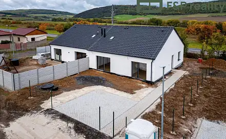 Prodej domu 106 m² s pozemkem 409 m², Bavoryně - Na Lhotkách, okres Beroun