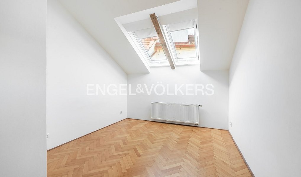 Pronájem bytu 2+1 98 m², Praha – náhled fotky 6