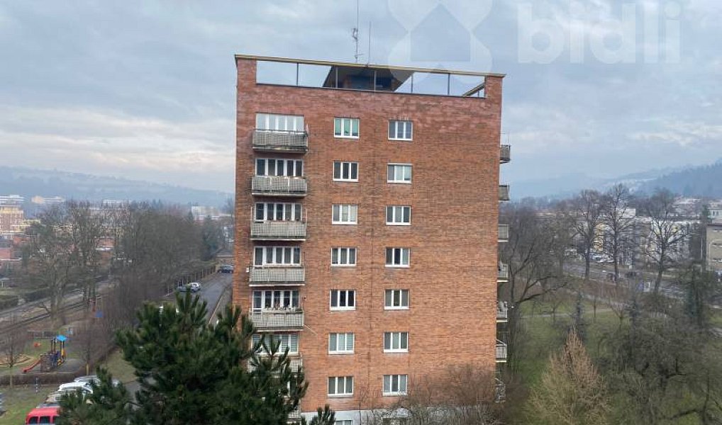 Pronájem bytu 3+kk 65 m², Zlín – náhled fotky 2