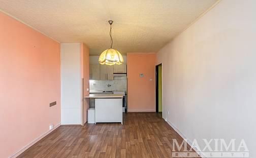 Prodej bytu 2+kk 48 m², Na Průhoně, Velvary, okres Kladno