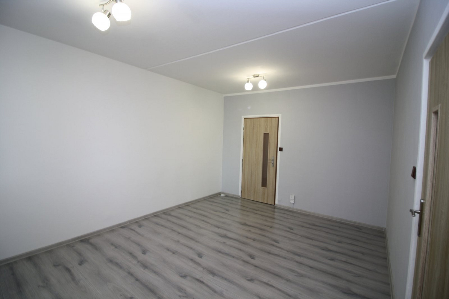 Pronájem bytu 2+1 56 m² – fotografie 2