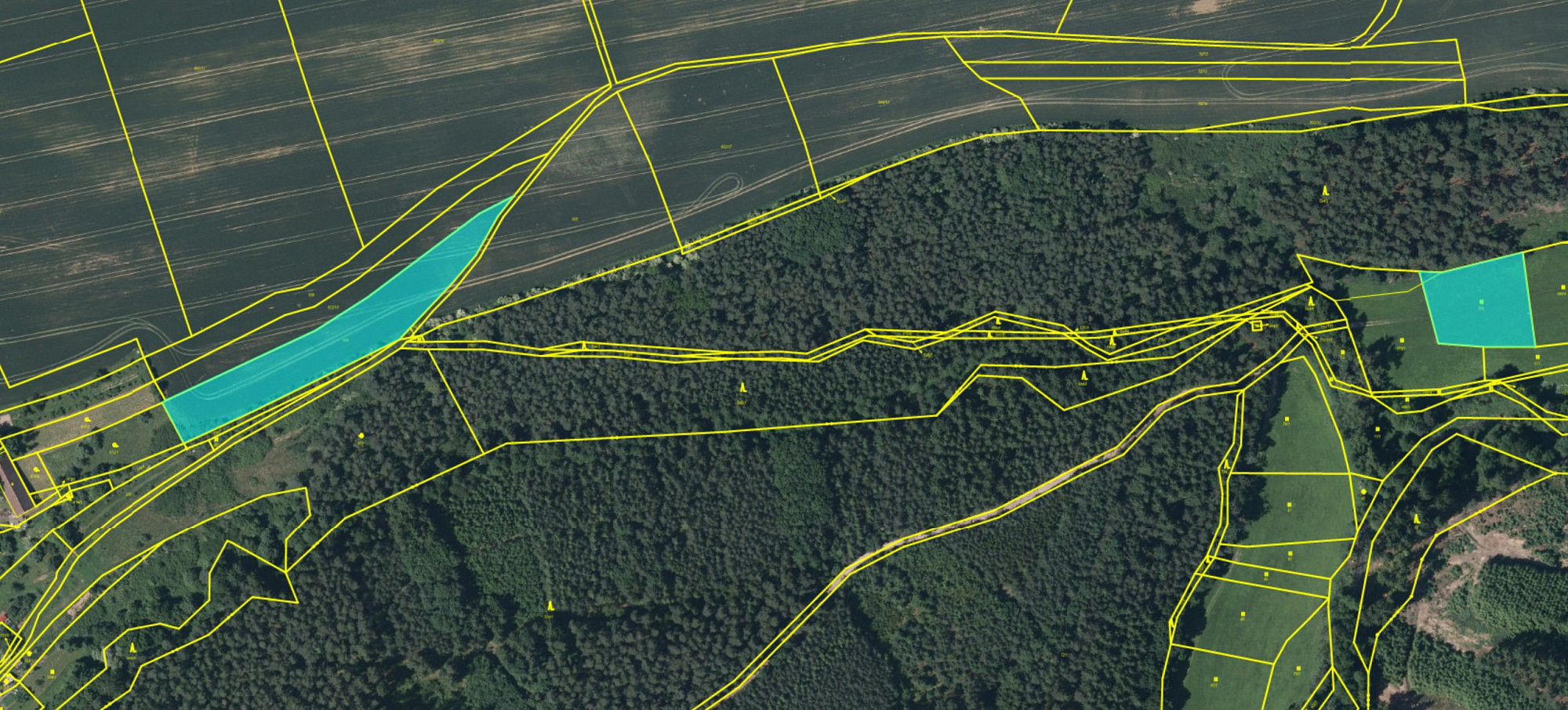 Prodej pole 6 926 m²