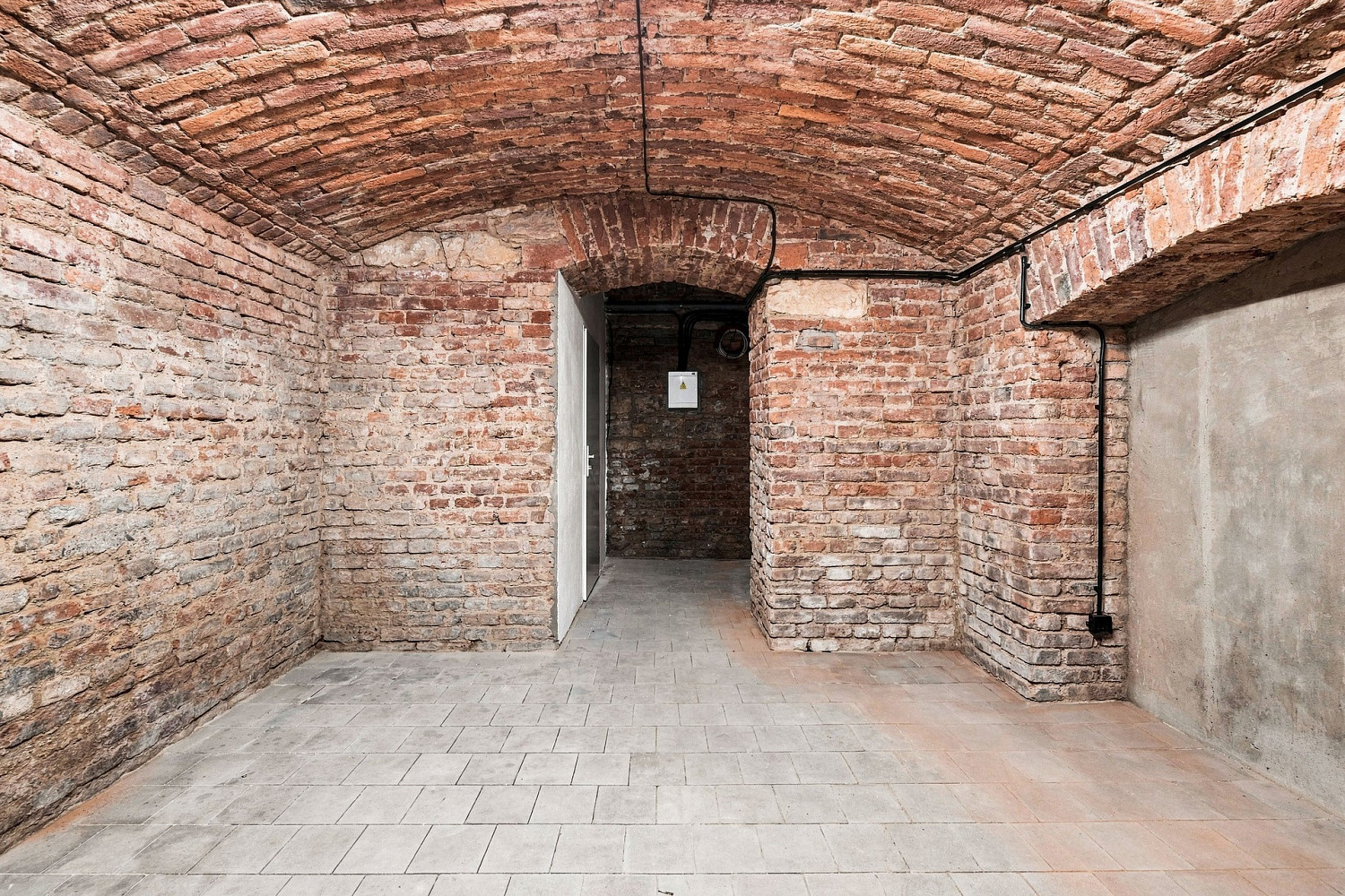 Pronájem komerčního objektu (jiného typu) 26 m²