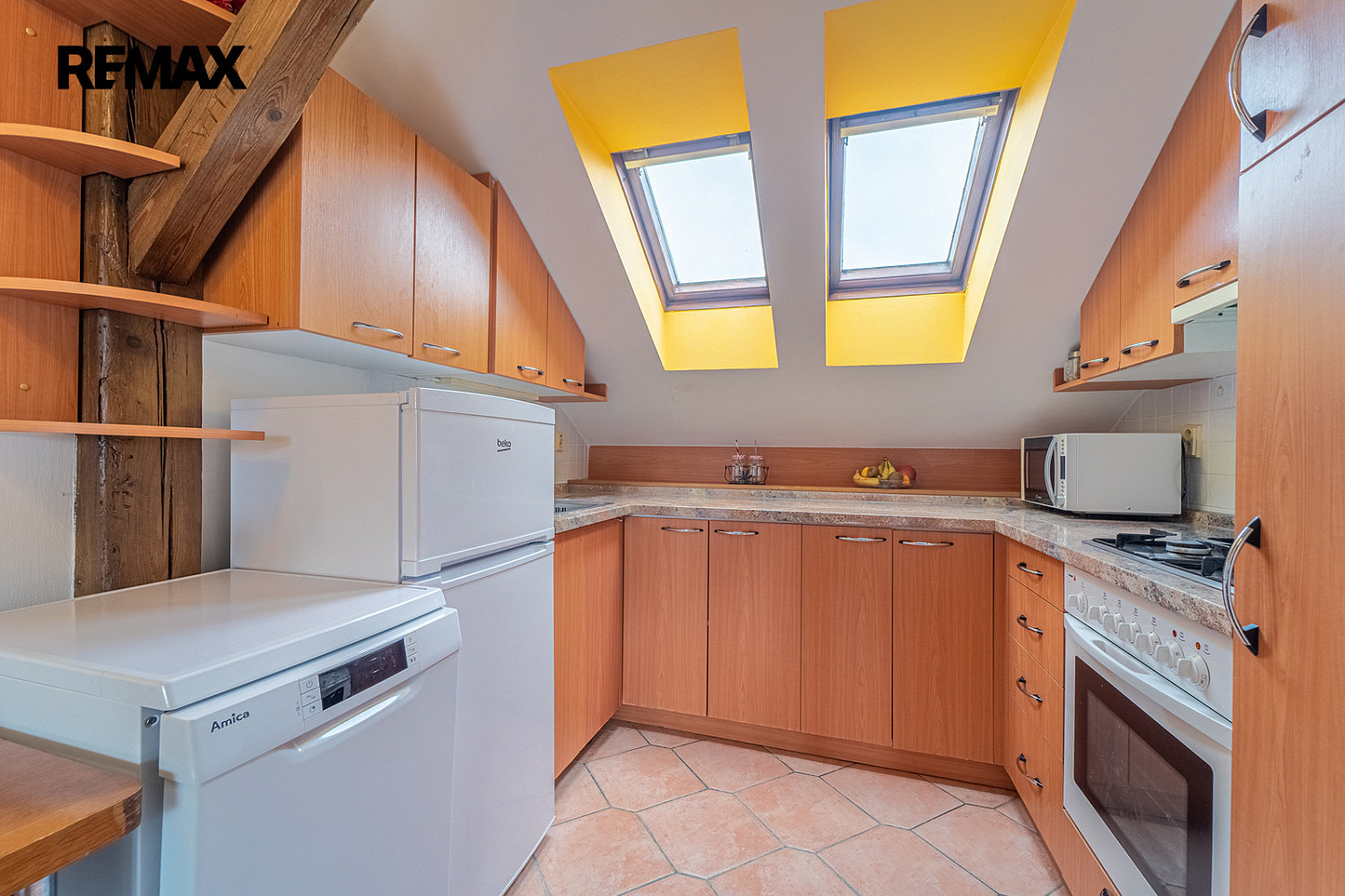 Pronájem bytu 2+kk 59 m² – pohled 6