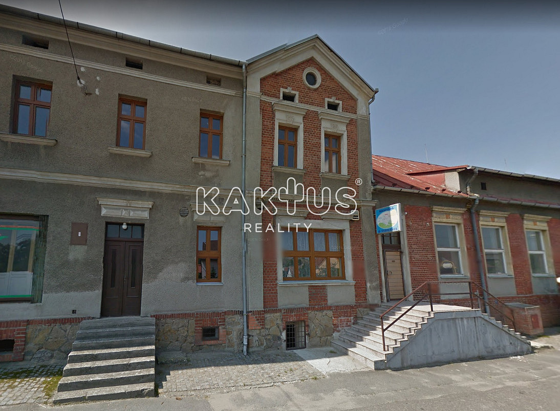 Pronájem komerčního objektu (jiného typu) 180 m²