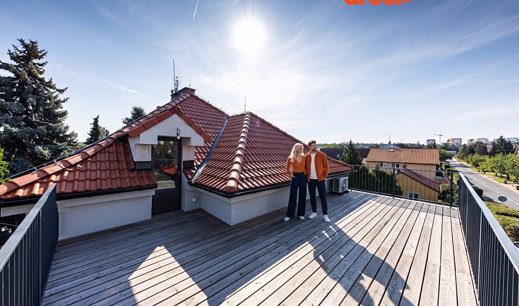 Prodej domu 200 m² s pozemkem 380 m², Praha – náhled fotky 4