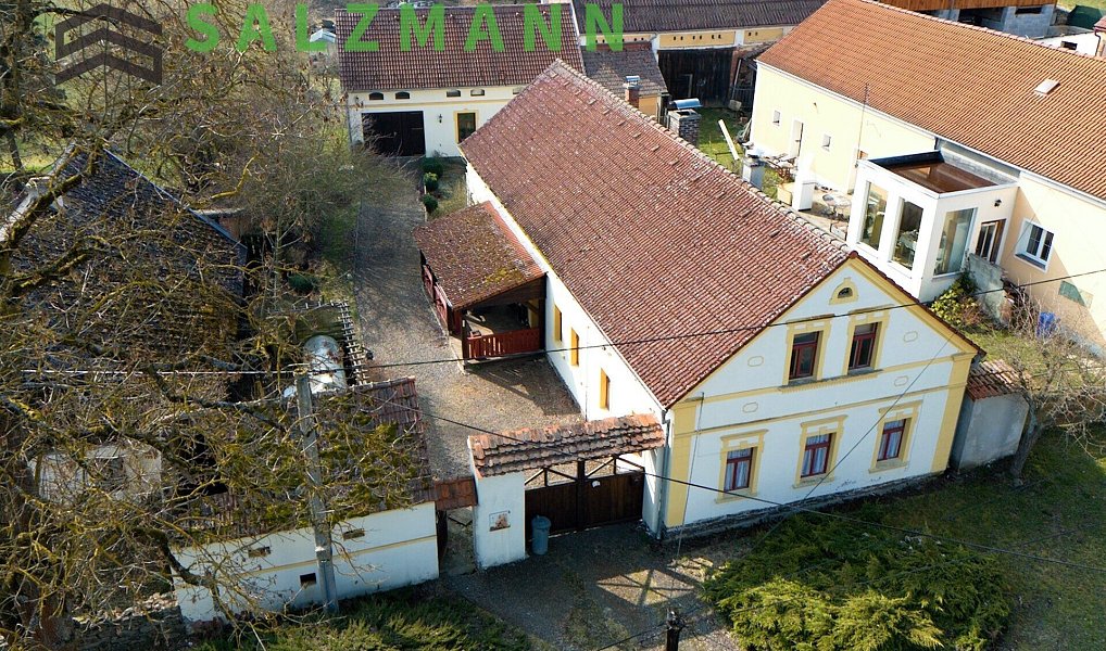 Prodej domu 220 m² s pozemkem 909 m², Hostouň – náhled fotky 2