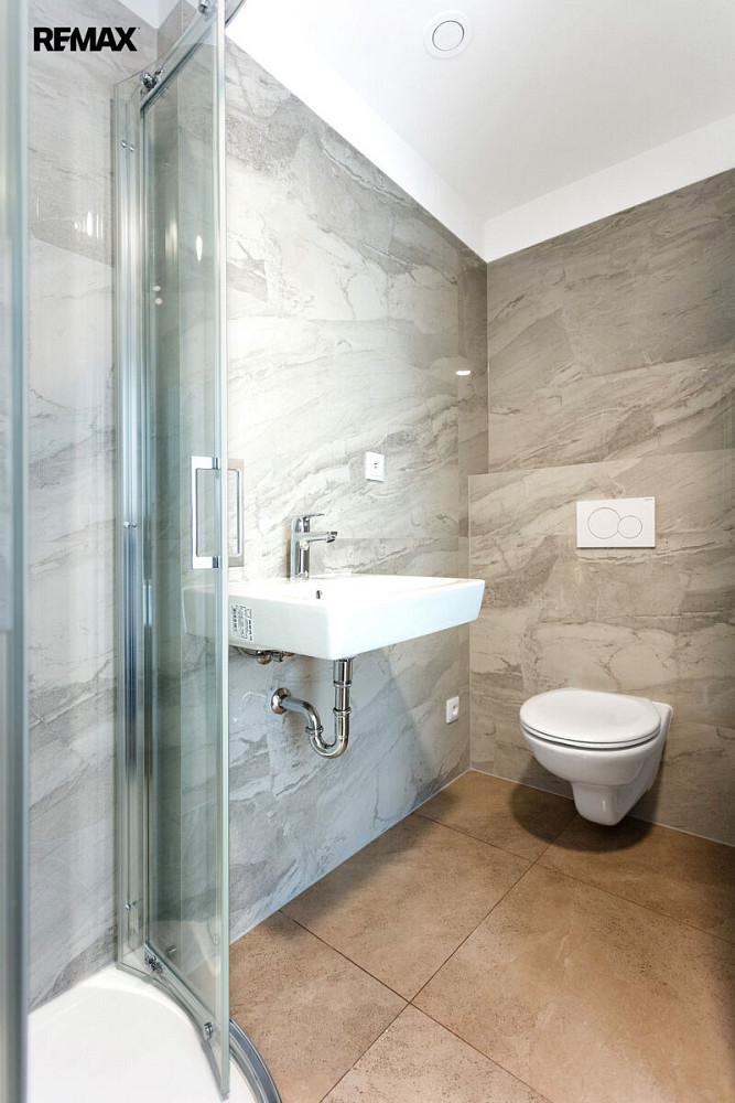Pronájem bytu 1+kk 45 m² – pohled 6