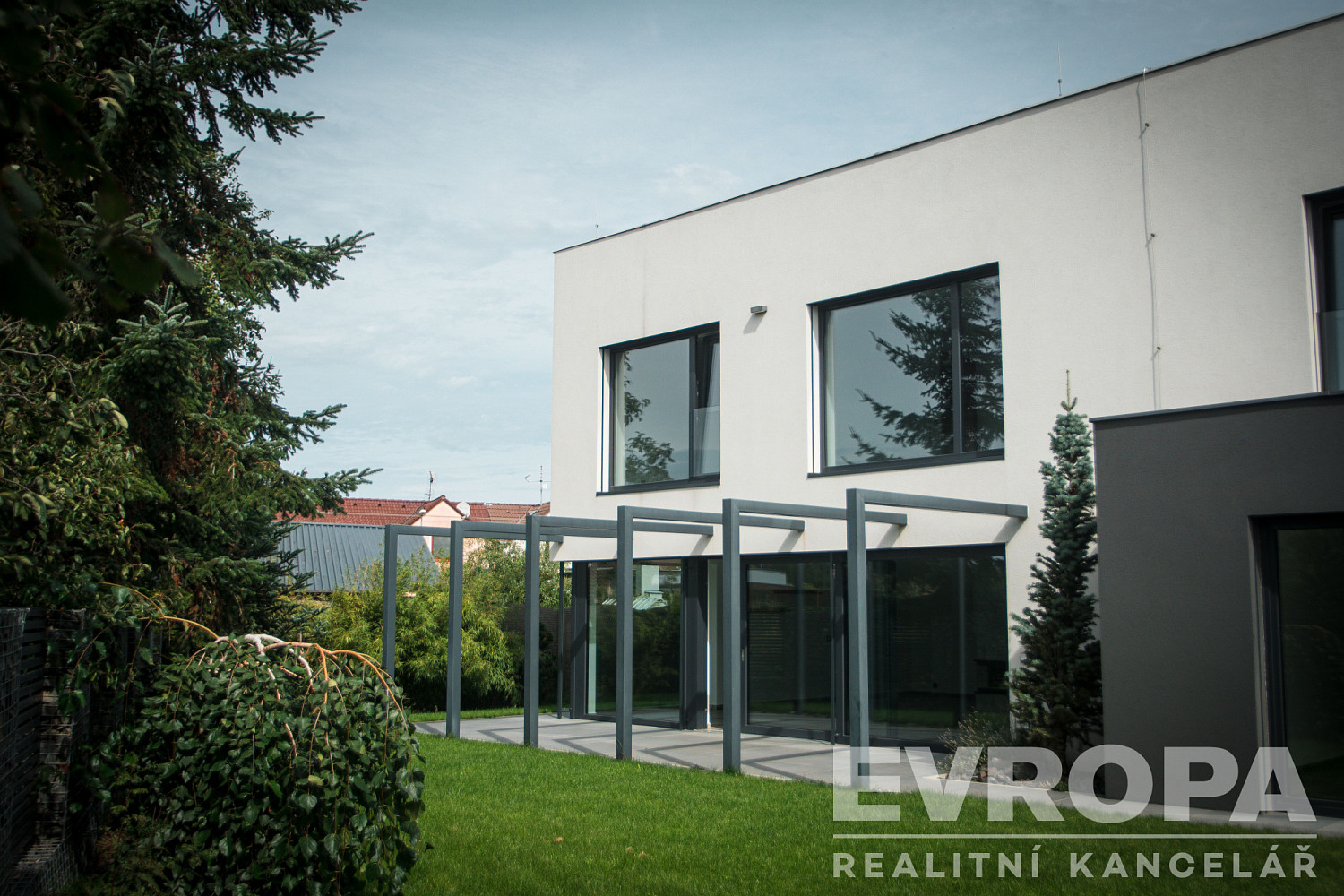 Pronájem domu 205 m² s pozemkem 485 m² – fotografie 4